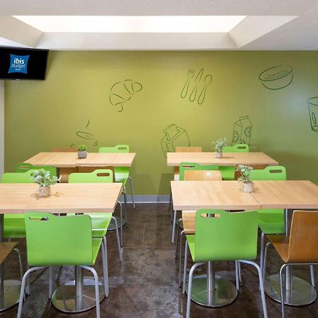 Ibis Budget Camberra Exterior foto
