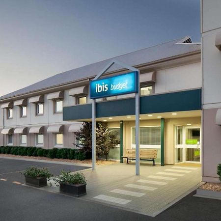Ibis Budget Camberra Exterior foto
