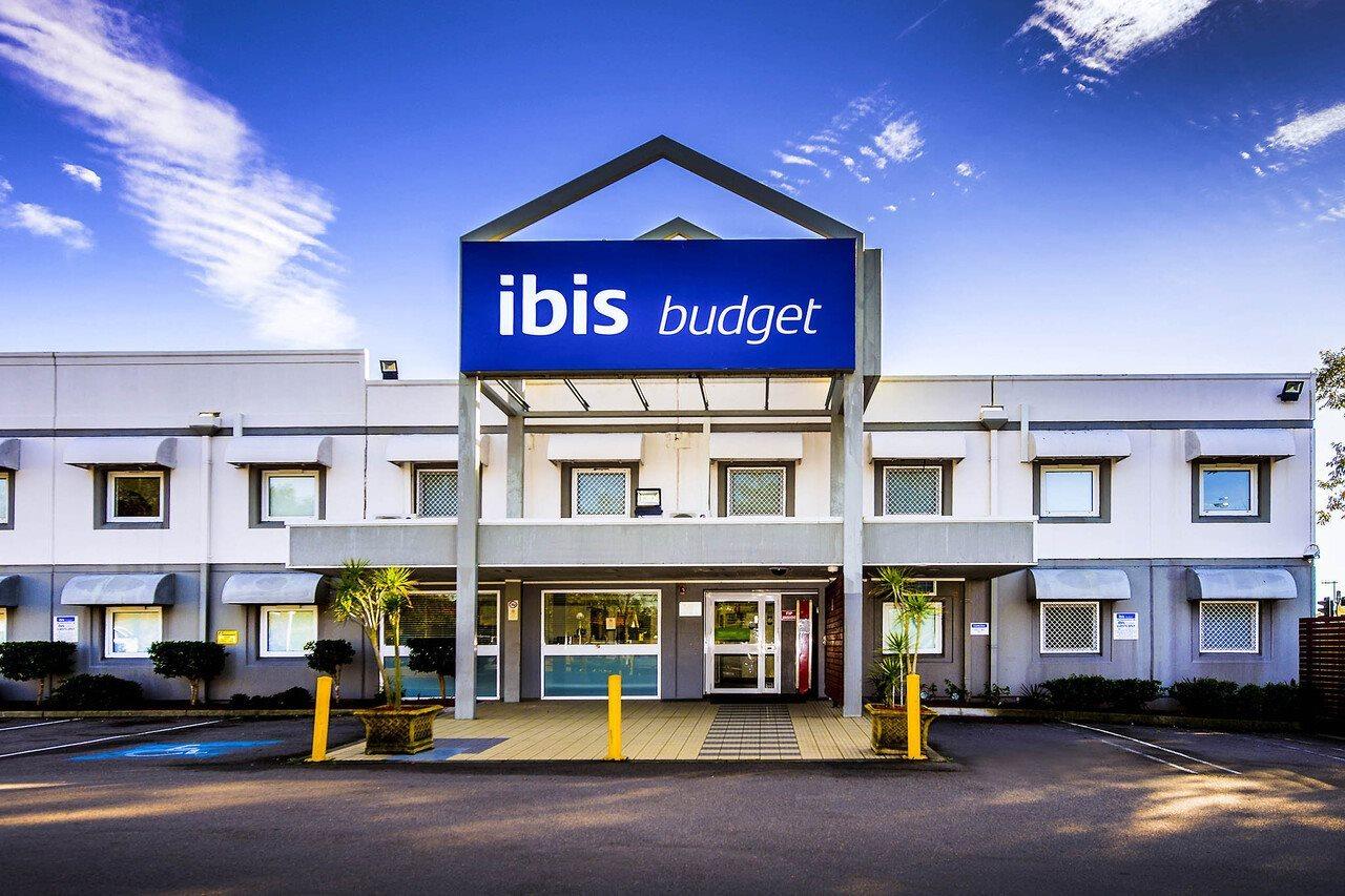 Ibis Budget Camberra Exterior foto