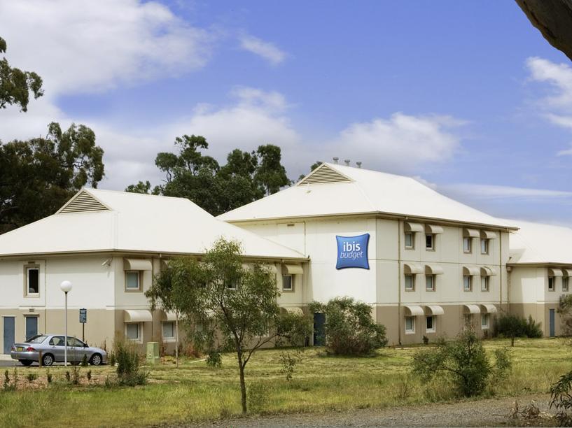 Ibis Budget Camberra Exterior foto